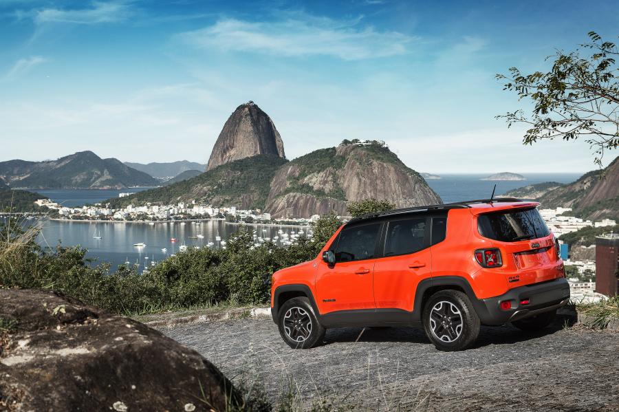  Jeep Renegade Trailhawk 2015 года  (BR) (фото 6 из 18)